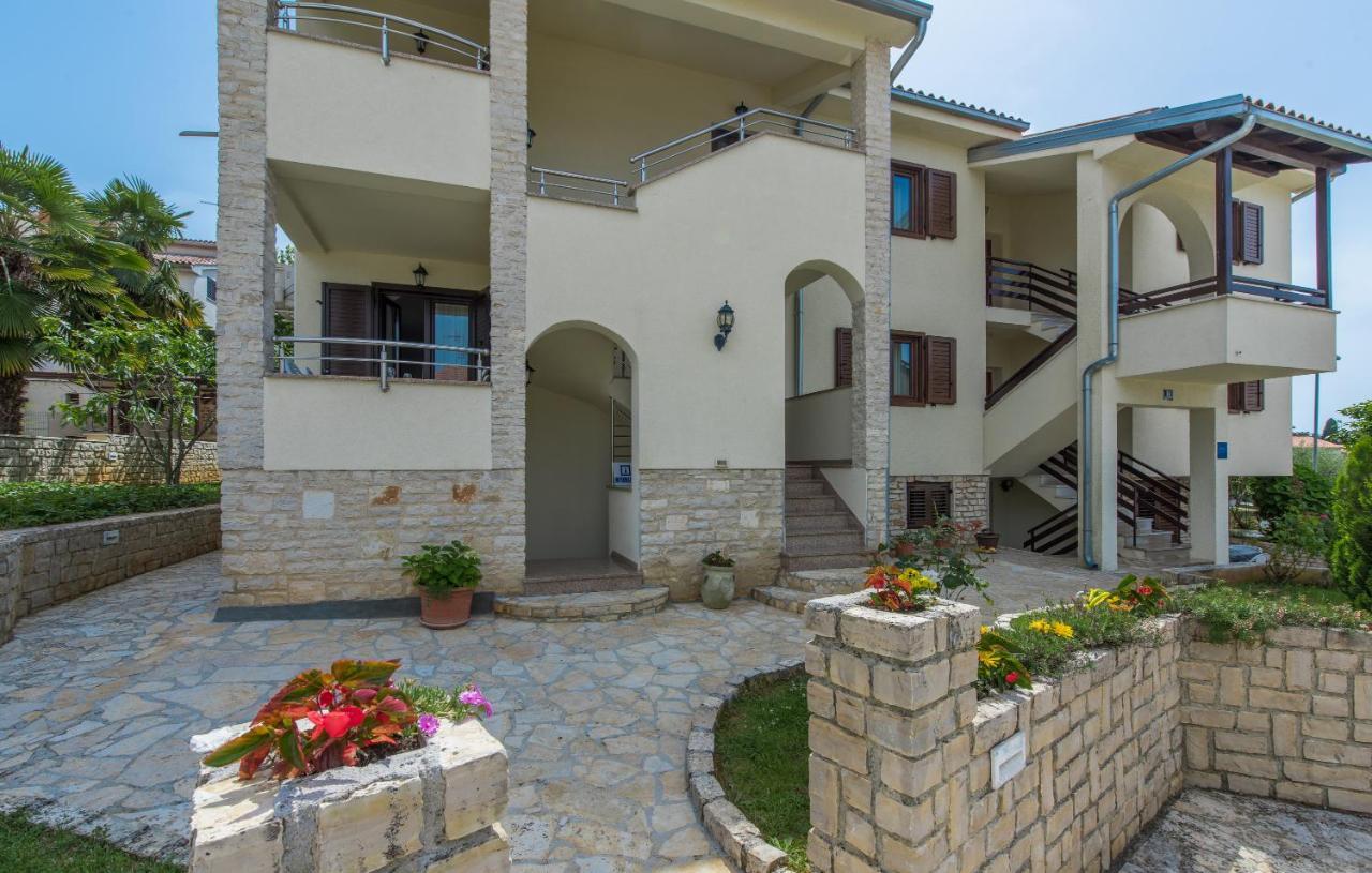 Apartmani Lorena Poreč Exterior foto